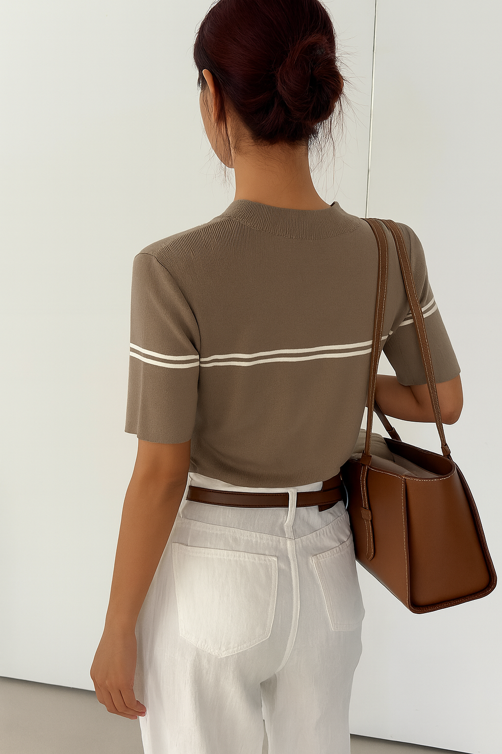 Minimalistisches T-Shirt im Vintage-Look”