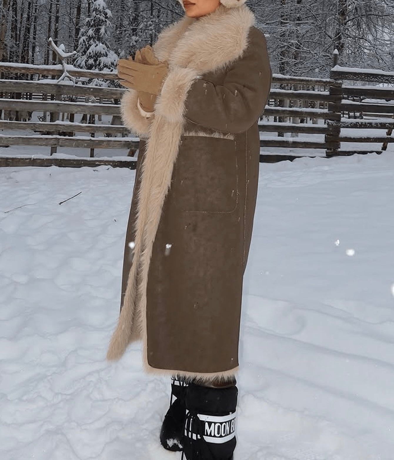 Wintermantel mit Fellkragen