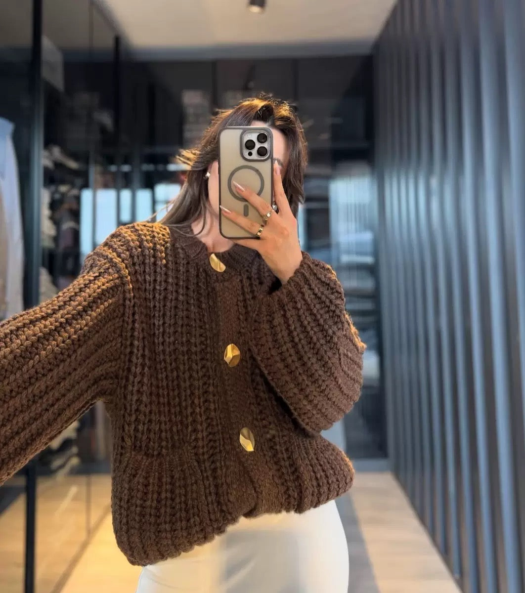 Trendiger Kurz-Strickpullover