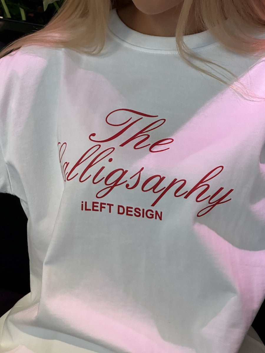 „The Calligraphy“ Oversize T-Shirt