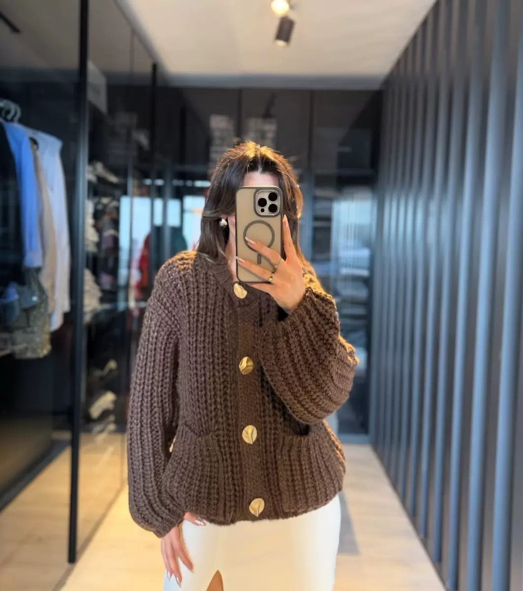 Trendiger Kurz-Strickpullover