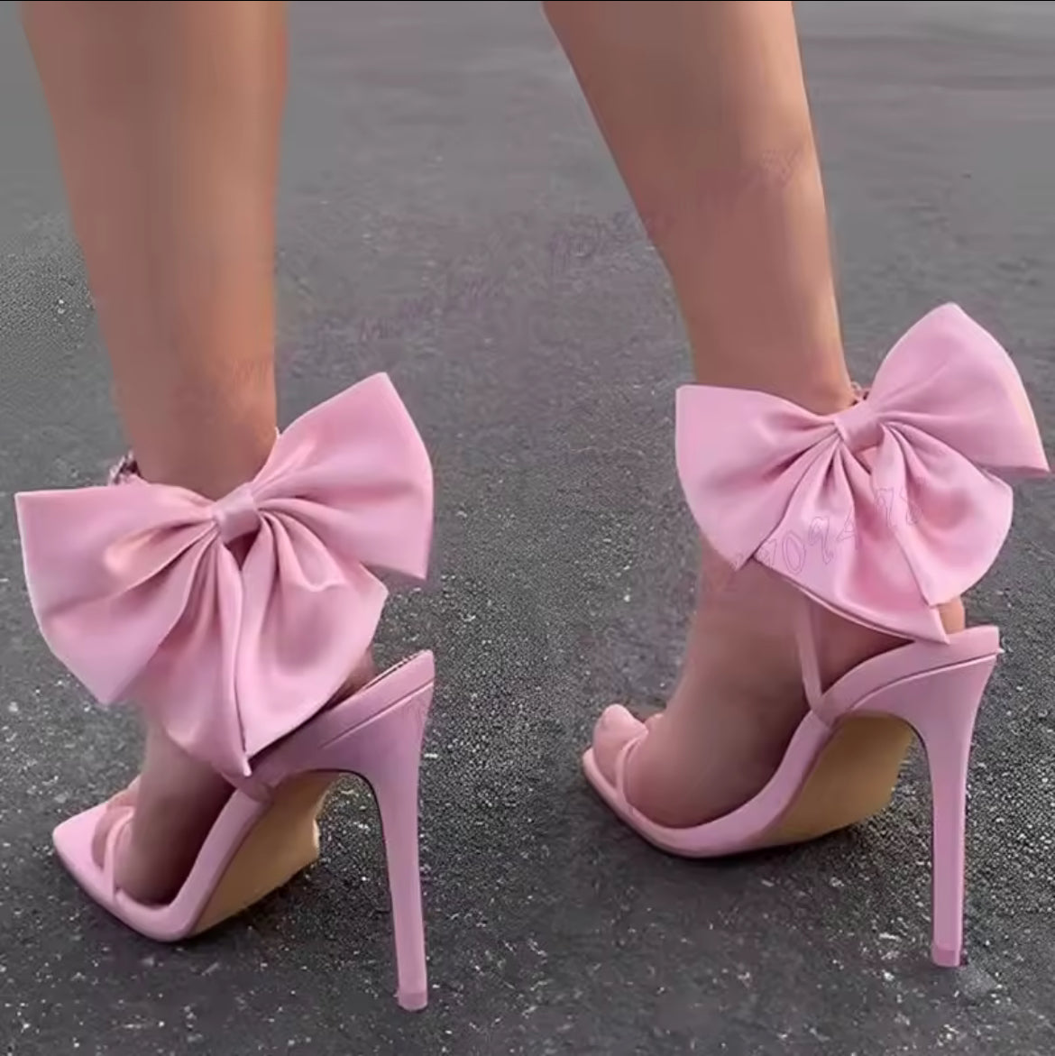 Sweet Bow Heels