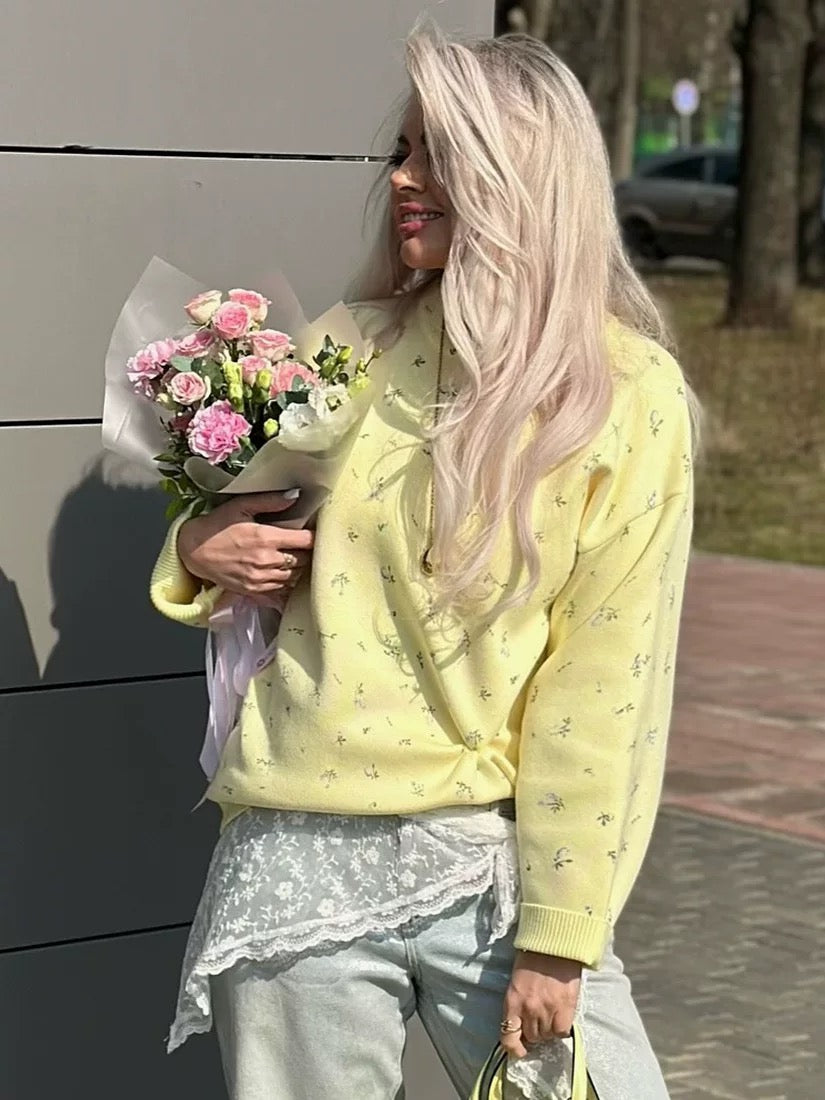 „Lemon Blossom“ – Zarter Frühlingspullover