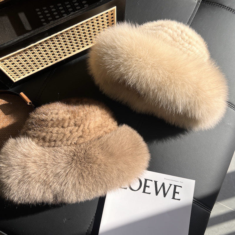 Flauschige Fellmütze für Damen