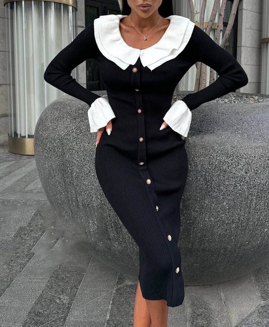 Figurbetontes Strickkleid mit Rüschenärmeln