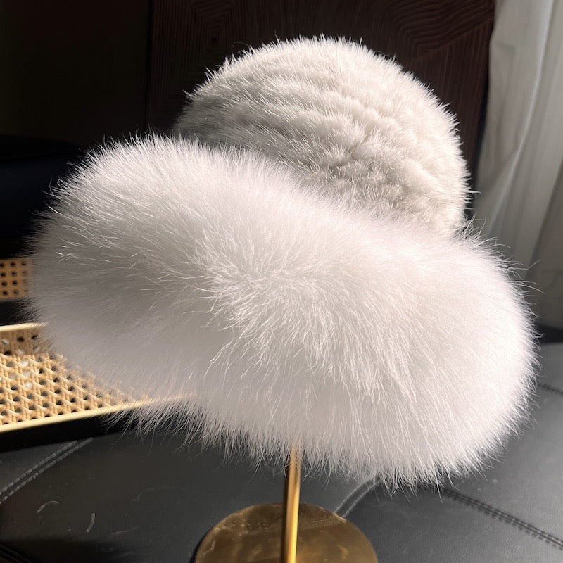 Flauschige Fellmütze für Damen