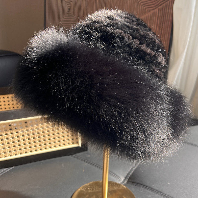 Flauschige Fellmütze für Damen