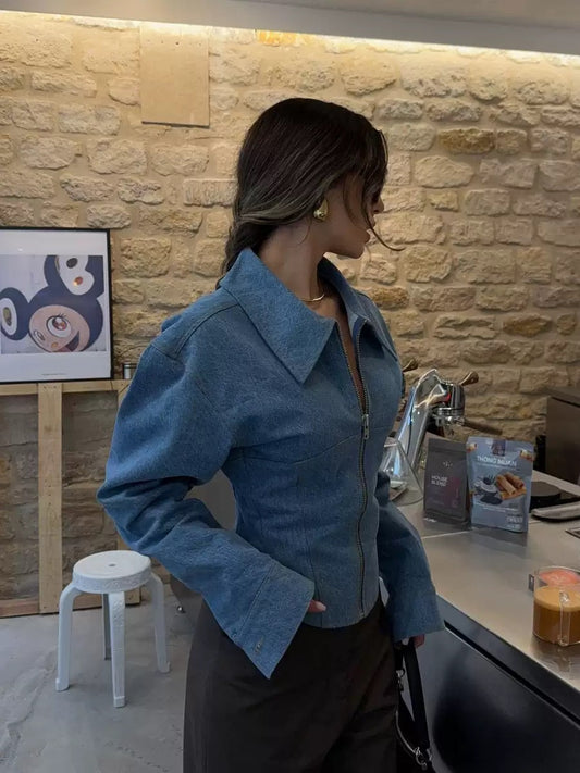 „Blue Essence“ – Edle Denim Bluse