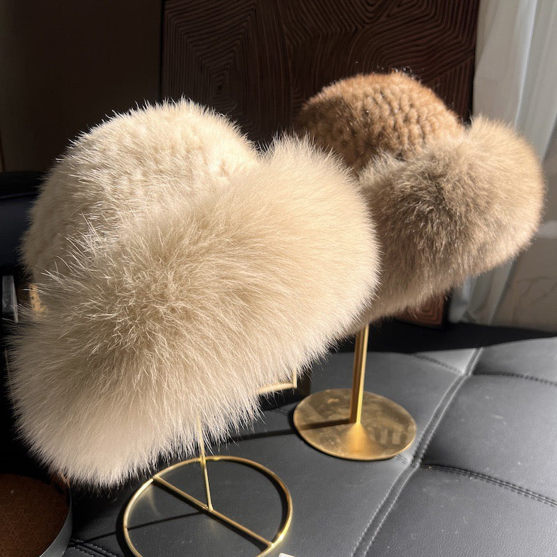 Flauschige Fellmütze für Damen