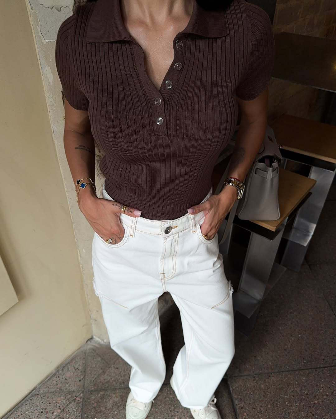 Kurzärmeliger Polokragen-Strickpullover – Klassisch & stilvoll